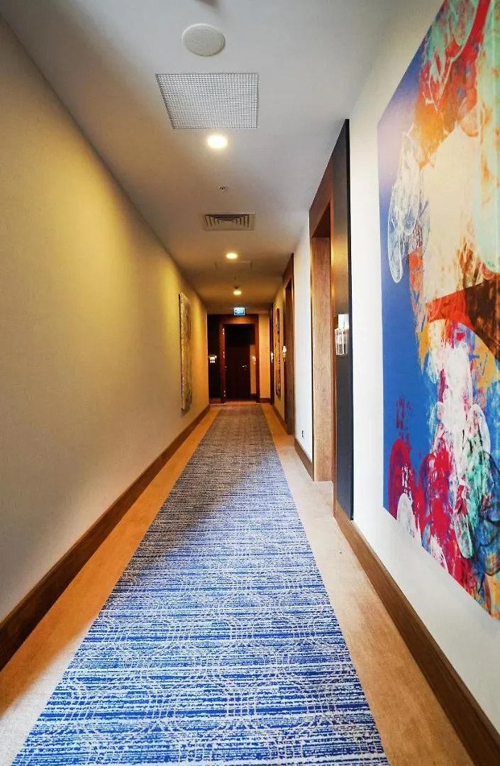 Hawthorn Suites By Wyndham Istanbul Airport